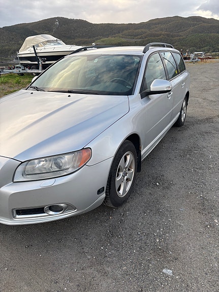 Volvo V70 6 of 9