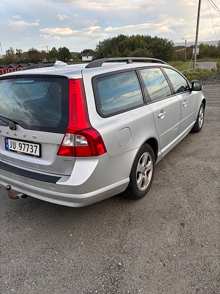 Volvo V70 5 of 9