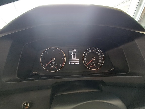 Volkswagen Transporter 10 of 21