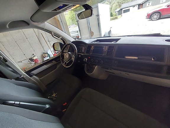 Volkswagen Transporter 7 of 21