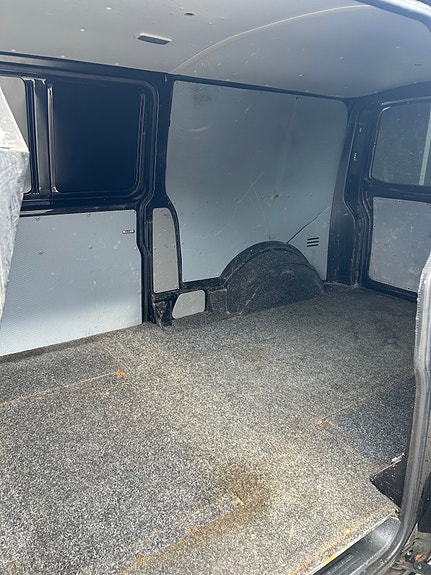 Volkswagen Transporter 10 of 21