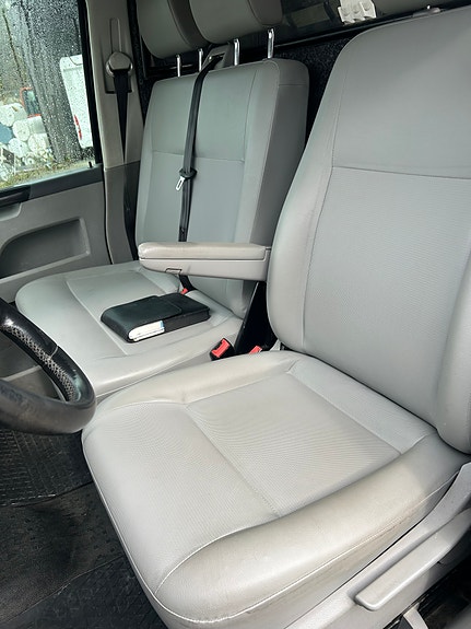 Volkswagen Transporter 13 of 21