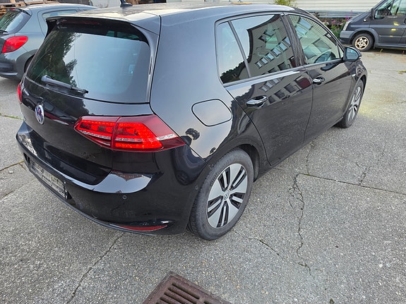Volkswagen e-Golf VII 7 of 23