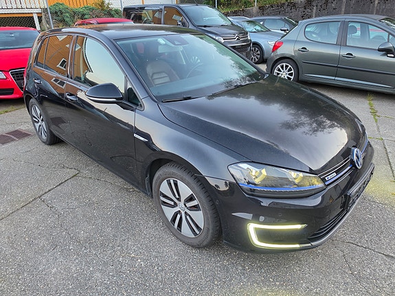 Volkswagen e-Golf VII 9 of 23