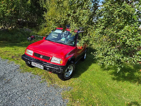 Suzuki Vitara 4 of 30