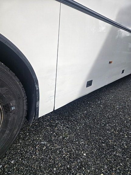 Volvo B12B 4x2 9 of 11