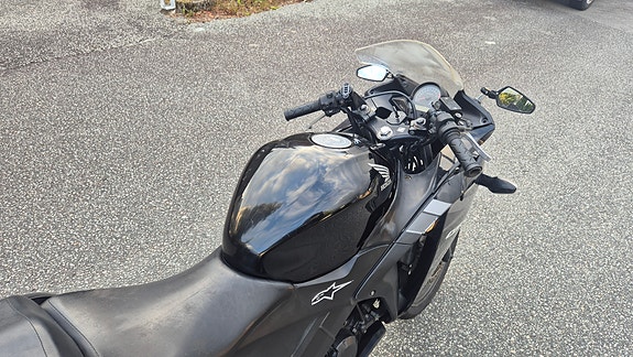 Honda CBR 125 R 5 of 8