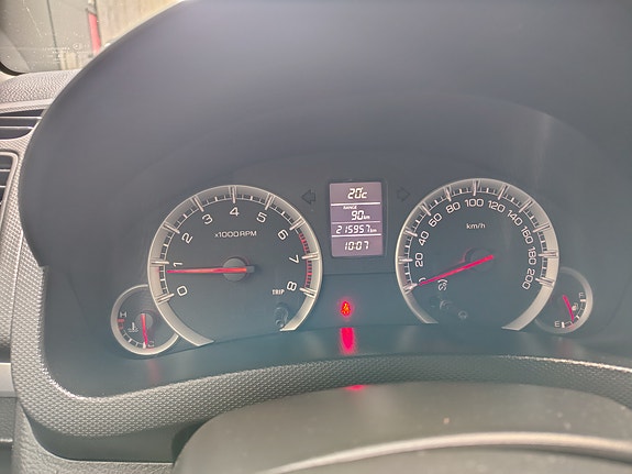 Suzuki Swift 12 of 12