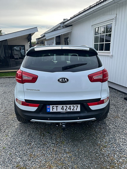 Kia Sportage 2 of 30