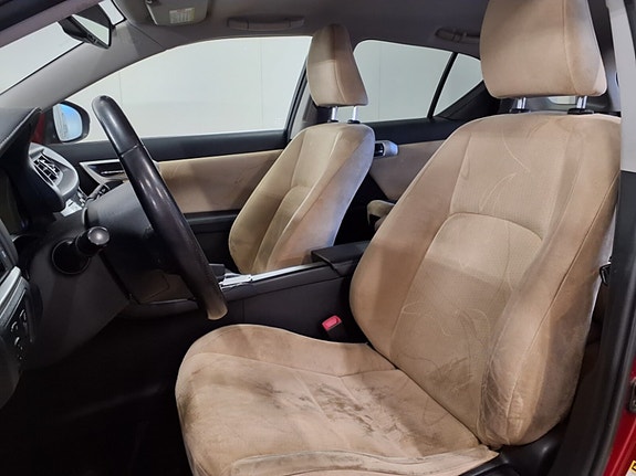 Lexus CT200h 12 of 14