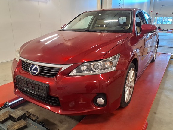 Lexus CT200h 5 of 14