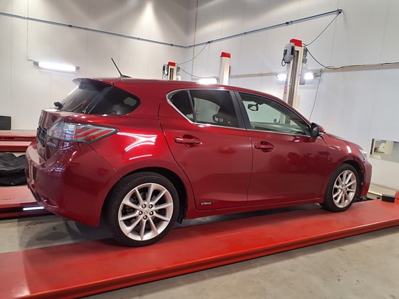 Lexus CT200h 6 of 14