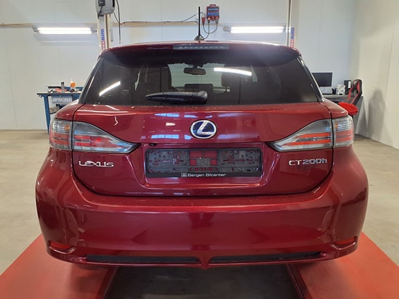 Lexus CT200h 3 of 14