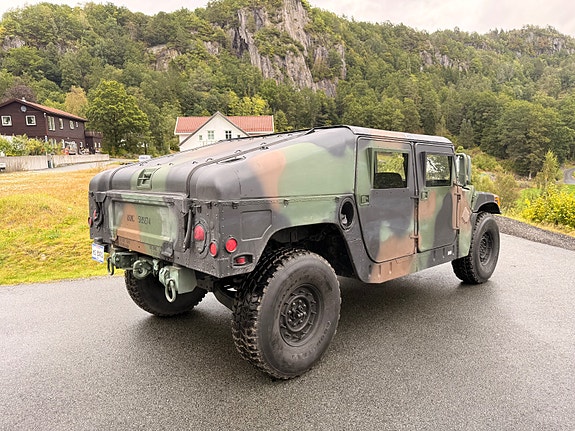 Hummer H1 13 of 30