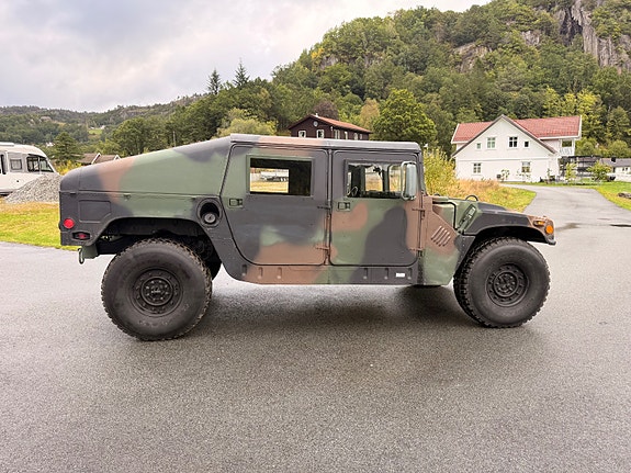 Hummer H1 15 of 30