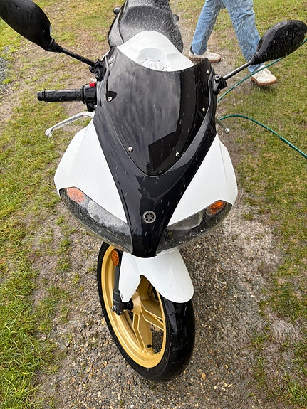Yamaha TZR 50 2 of 6