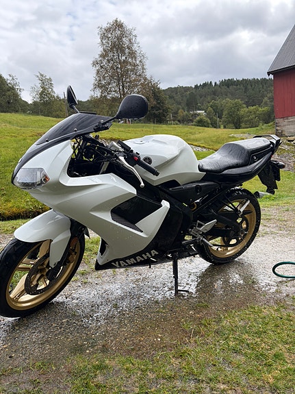 Yamaha TZR 50 3 of 6