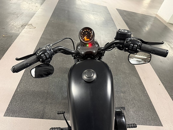 Harley-Davidson XL 883N Iron ombygget (1200) 14 of 17