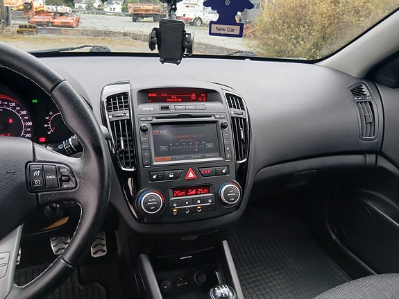 Kia Ceed 9 of 18