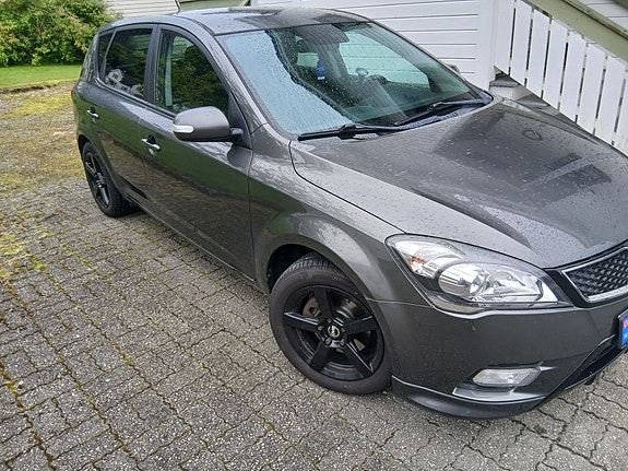 Kia Ceed 2 of 18