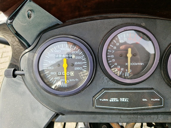 Suzuki GSX 600 F 9 of 9