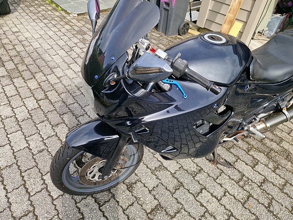 Suzuki GSX 600 F 6 of 9