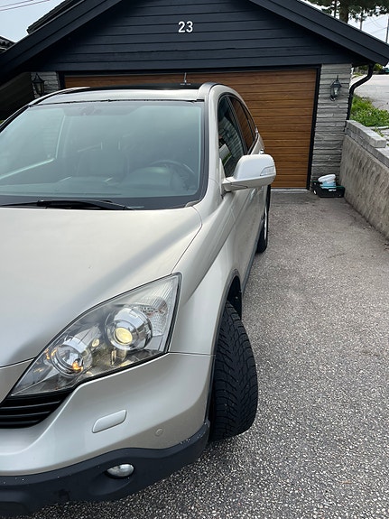 Honda CR-V 2 of 26