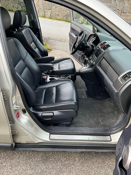 Honda CR-V 11 of 26