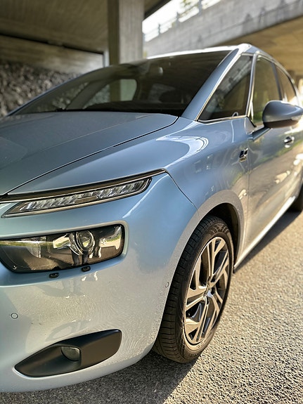 Citroen C4 Picasso 12 of 30