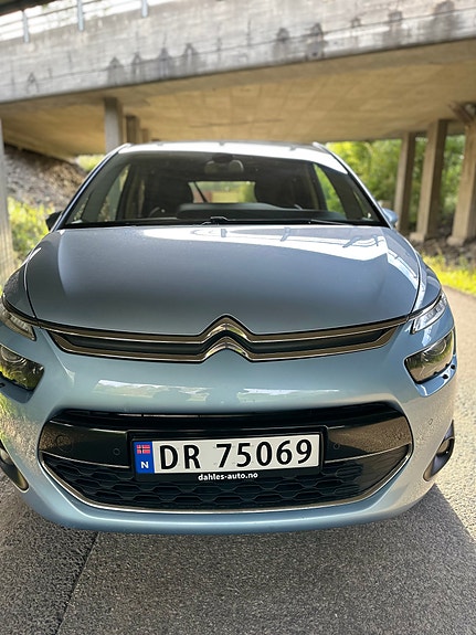 Citroen C4 Picasso 9 of 30
