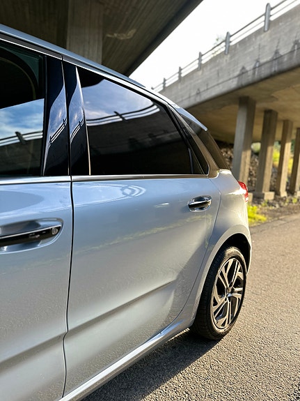 Citroen C4 Picasso 11 of 30