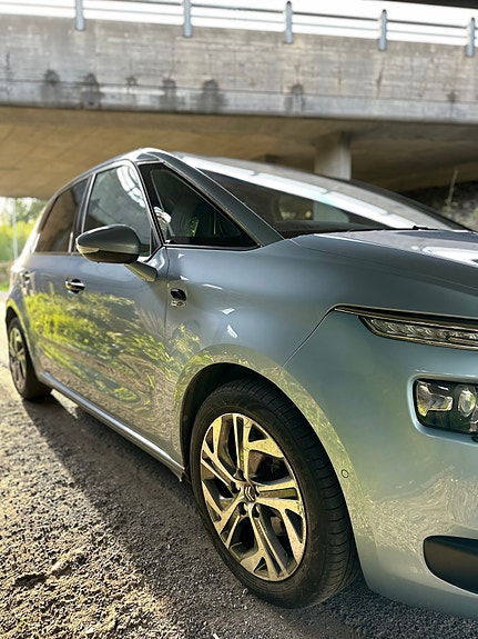 Citroen C4 Picasso 13 of 30