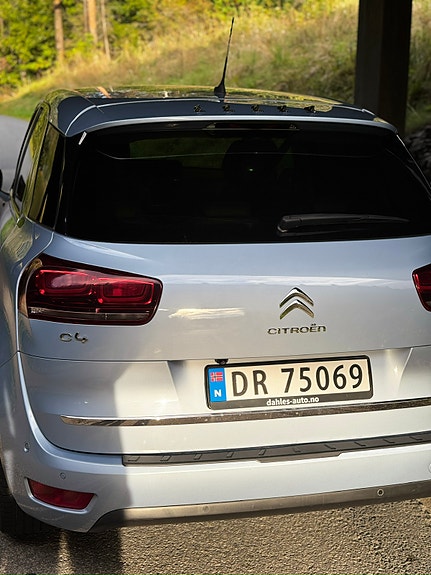 Citroen C4 Picasso 30 of 30
