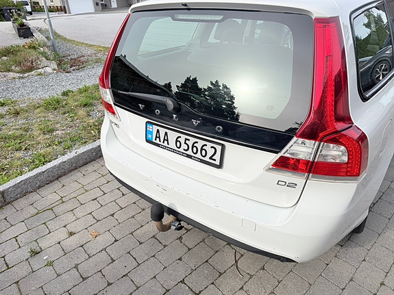 Volvo V70 11 of 30
