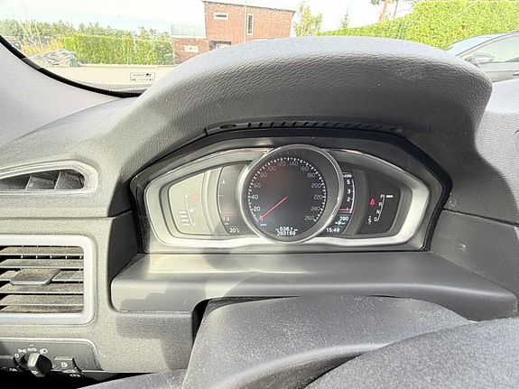Volvo V70 19 of 30