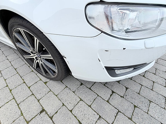 Volvo V70 14 of 30