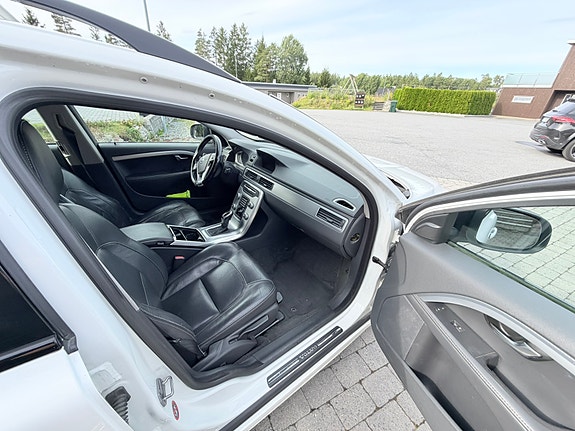Volvo V70 21 of 30