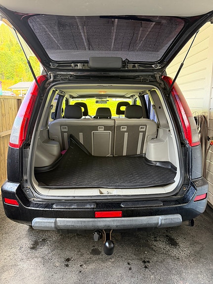 Nissan X-Trail 5 of 8