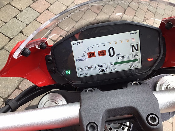 Ducati Monster 1200 6 of 13