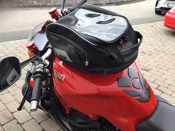 Ducati Monster 1200 10 of 13