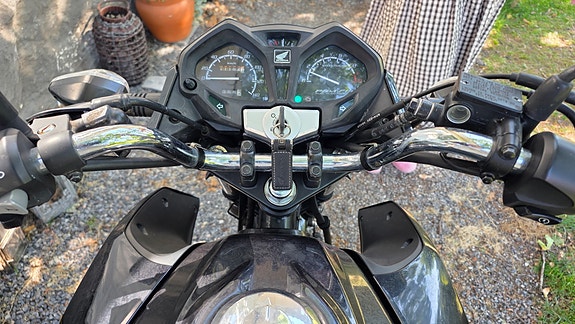Honda CB 125F BLUE PB327M 3 of 13