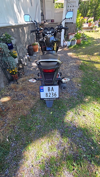 Honda CB 125F BLUE PB327M 10 of 13