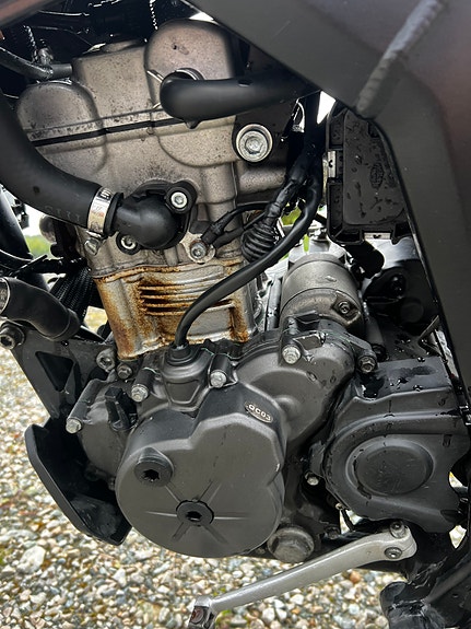 Aprilia SX 125 Super Motard 6 of 17