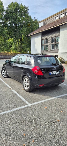 Kia Ceed 4 of 18