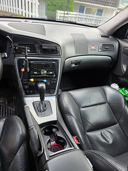 Volvo XC70 12 of 13