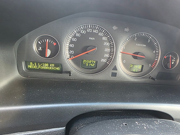 Volvo XC70 11 of 13