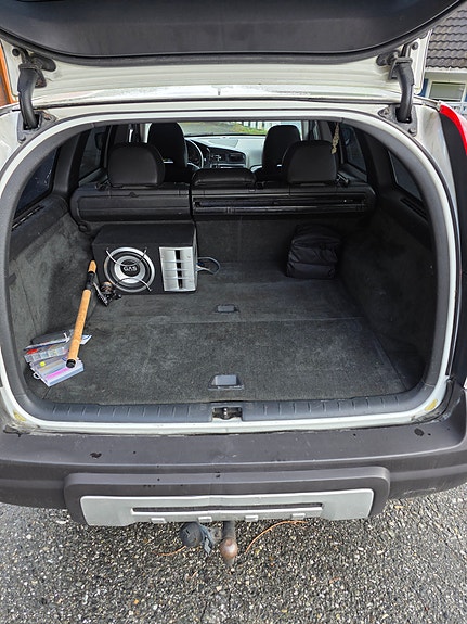 Volvo XC70 8 of 13