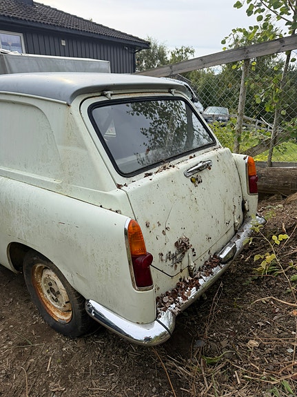 Austin A40 4 of 9