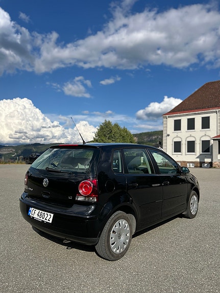 Volkswagen Polo 4 of 13
