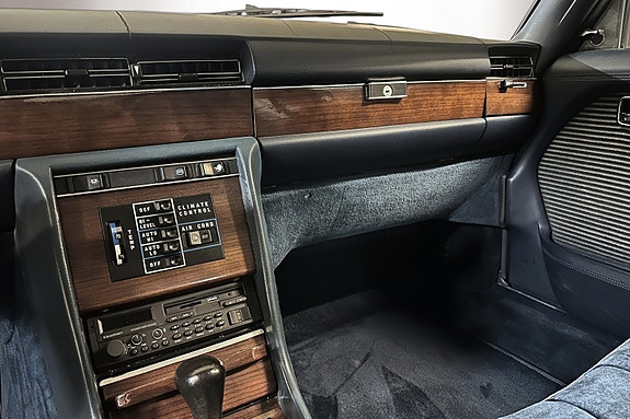 Mercedes-Benz 450 SEL 11 of 29